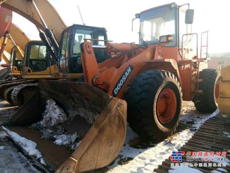 吉林出售转让二手6000小时2011年斗山DL503装载机