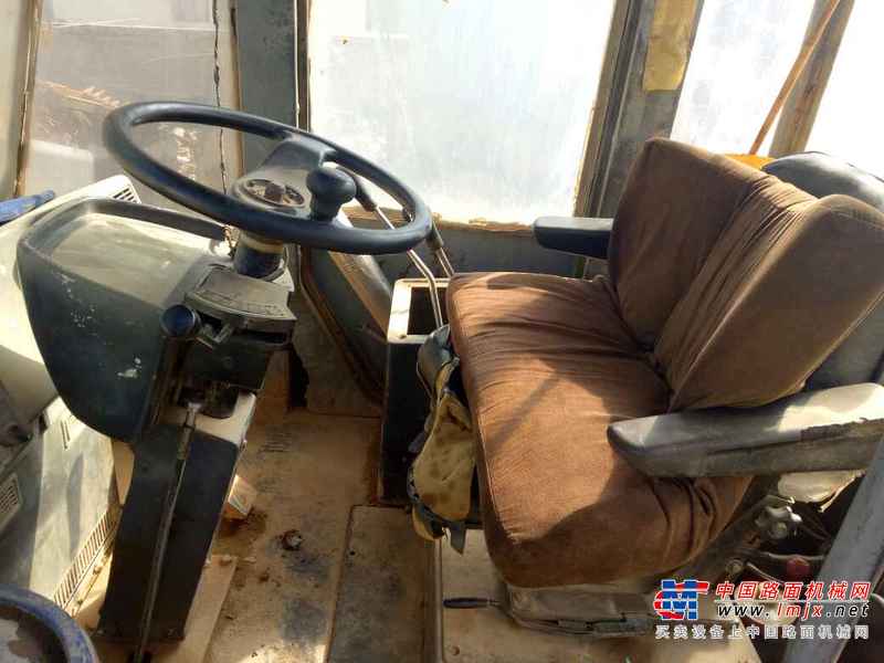 云南出售转让二手5638小时2009年柳工CLG855装载机