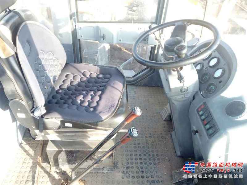 山西出售转让二手2100小时2014年龙工LG855D装载机