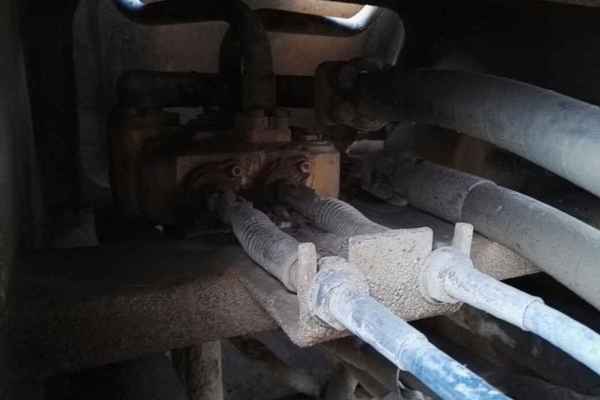 陕西出售转让二手5000小时2012年柳工CLG855装载机