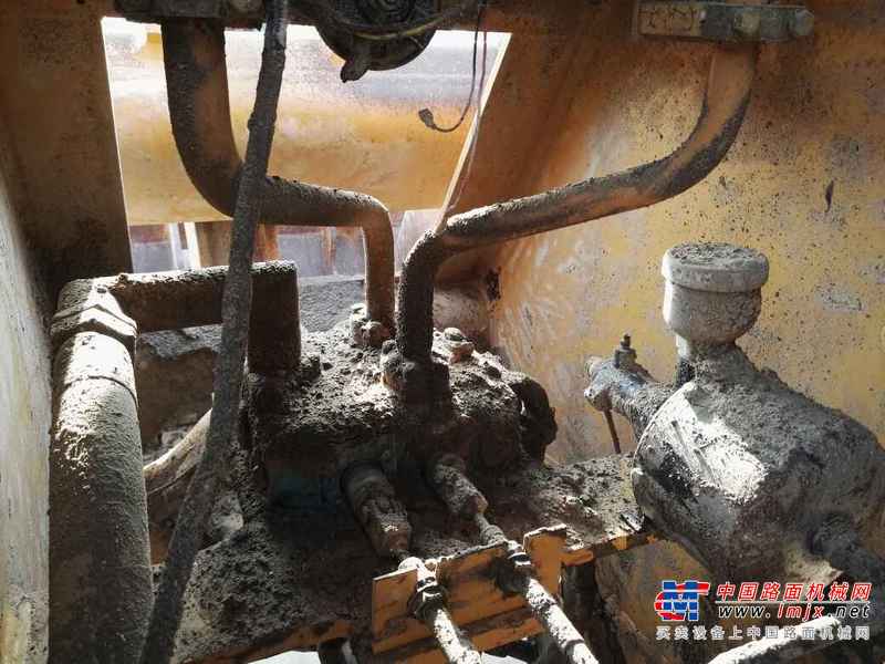 陕西出售转让二手6000小时2010年龙工LG855B装载机