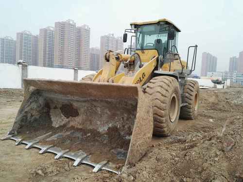 陕西出售转让二手4000小时2011年临工LG953装载机