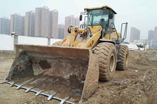 陕西出售转让二手4000小时2011年临工LG953装载机
