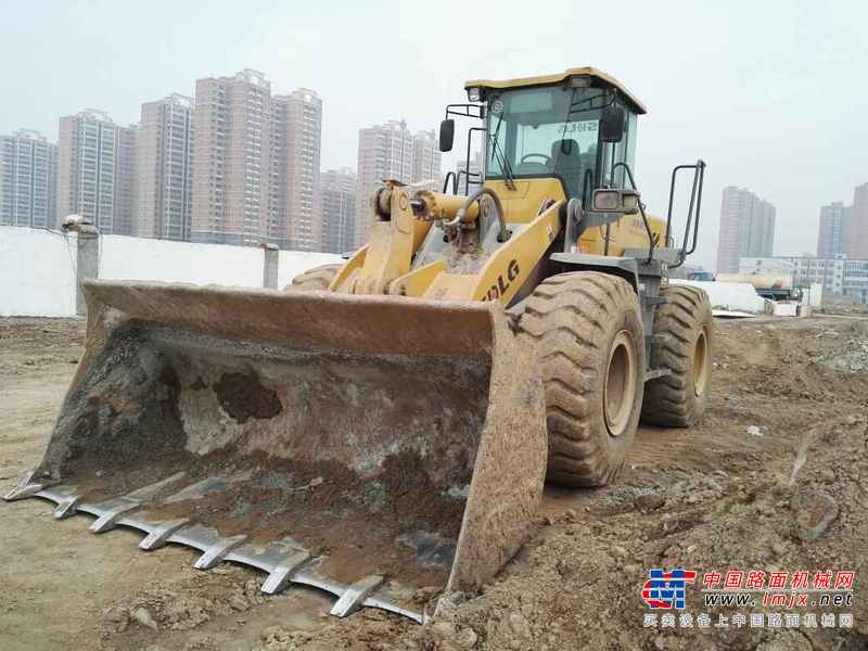 陕西出售转让二手4000小时2011年临工LG953装载机