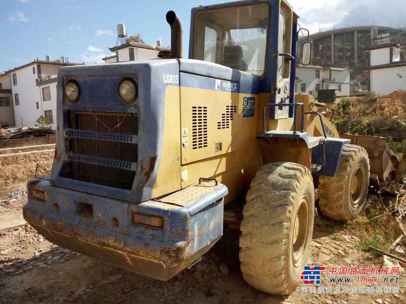 云南出售转让二手8000小时2008年龙工LG833装载机