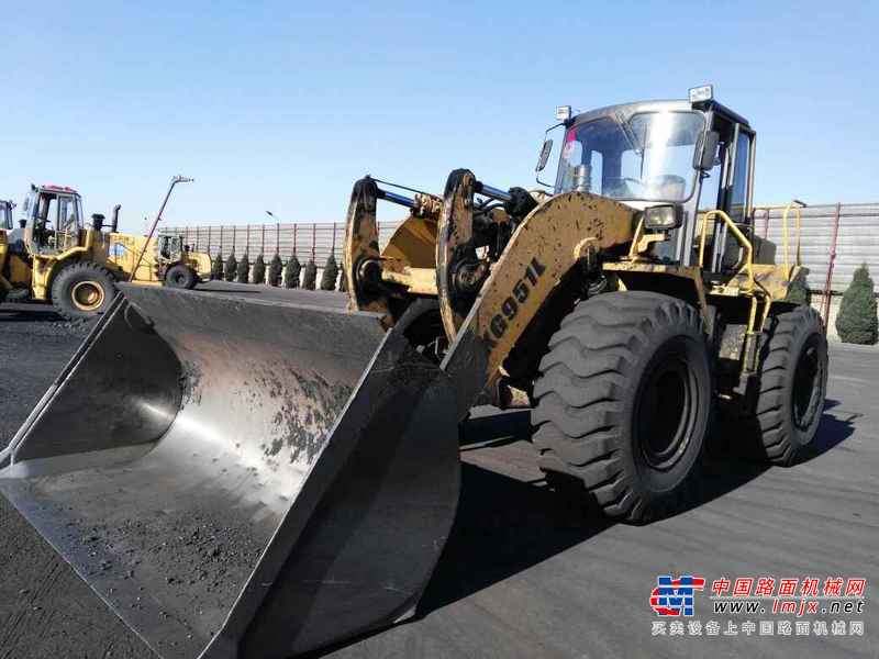 山西出售转让二手8000小时2005年厦工XG951L装载机