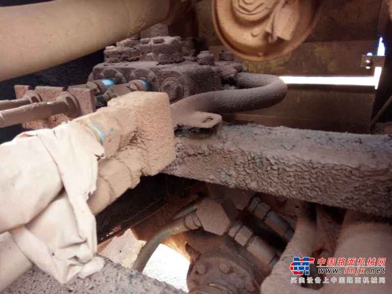江西出售转让二手4500小时2011年龙工LG850装载机