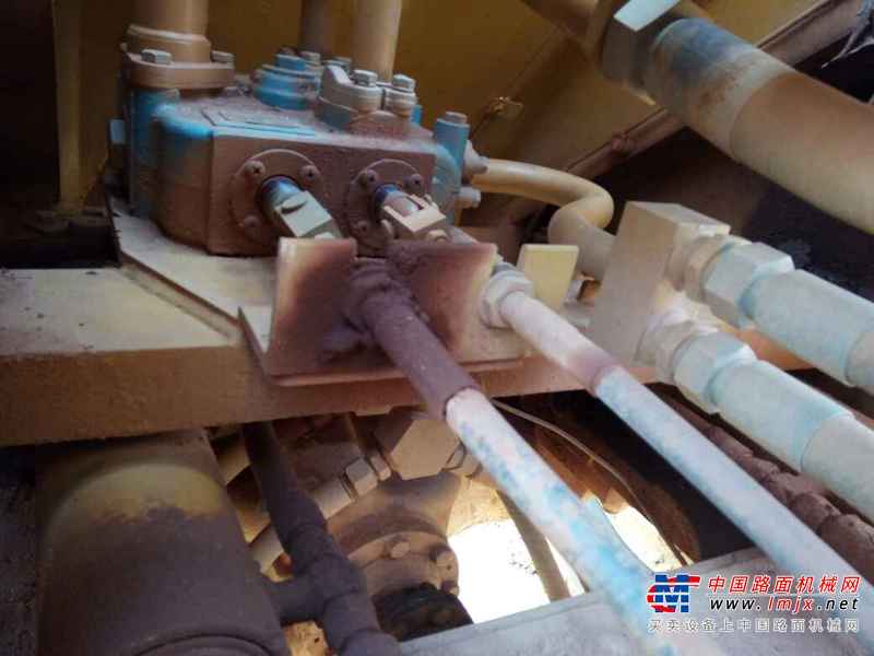 江西出售转让二手4000小时2012年龙工LG850D装载机