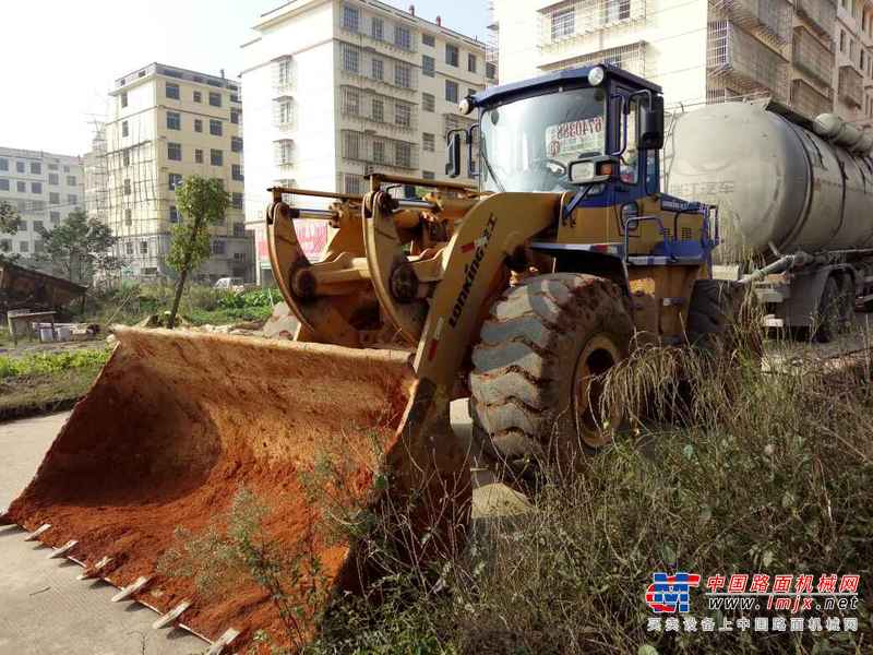 江西出售转让二手2600小时2013年龙工LG850D装载机