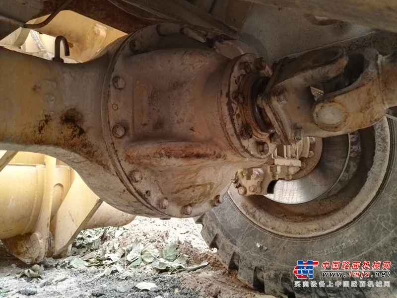 陕西出售转让二手1500小时2014年龙工LG833B装载机