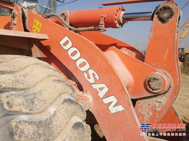 陕西出售转让二手6000小时2010年斗山DL503装载机