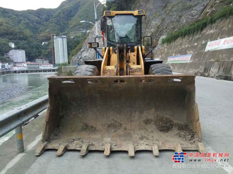 陕西出售转让二手3000小时2011年徐工LW500KL装载机