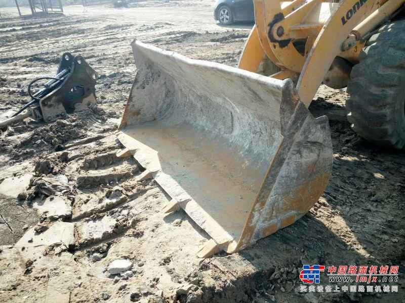 山西出售转让二手2600小时2010年龙工LG818装载机