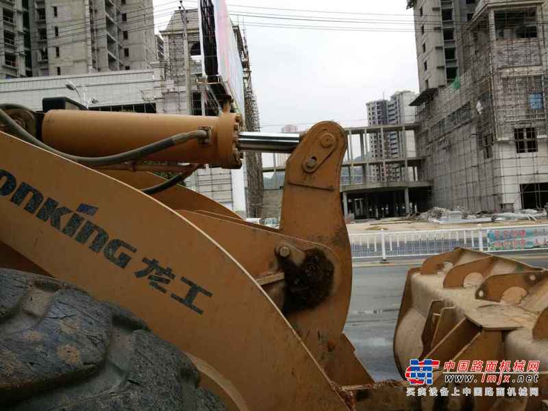 贵州出售转让二手4879小时2013年龙工LG853D装载机