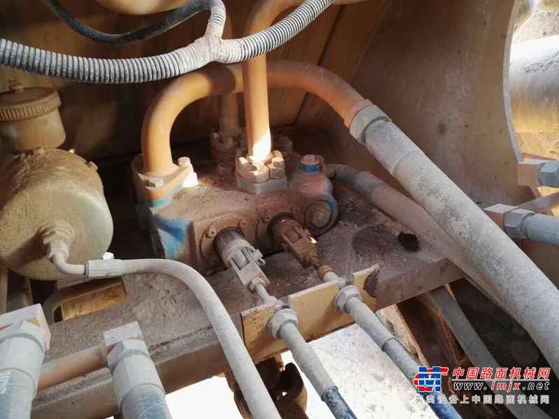 陕西出售转让二手2000小时2011年龙工LG833B装载机