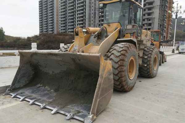 陕西出售转让二手2600小时2013年临工LG953N装载机
