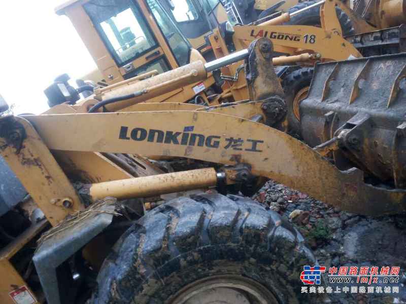 江西出售转让二手2600小时2013年龙工LG816装载机