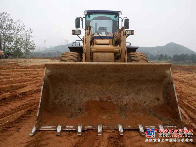 江西出售转让二手2600小时2014年龙工LG850D装载机