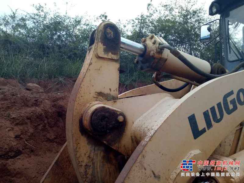 江西出售转让二手9000小时2010年柳工CLG856装载机