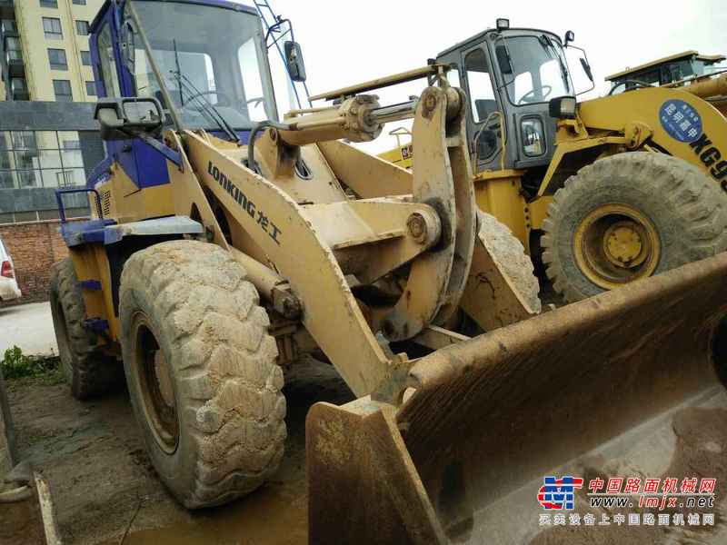 云南出售转让二手5800小时2009年龙工LG833B装载机