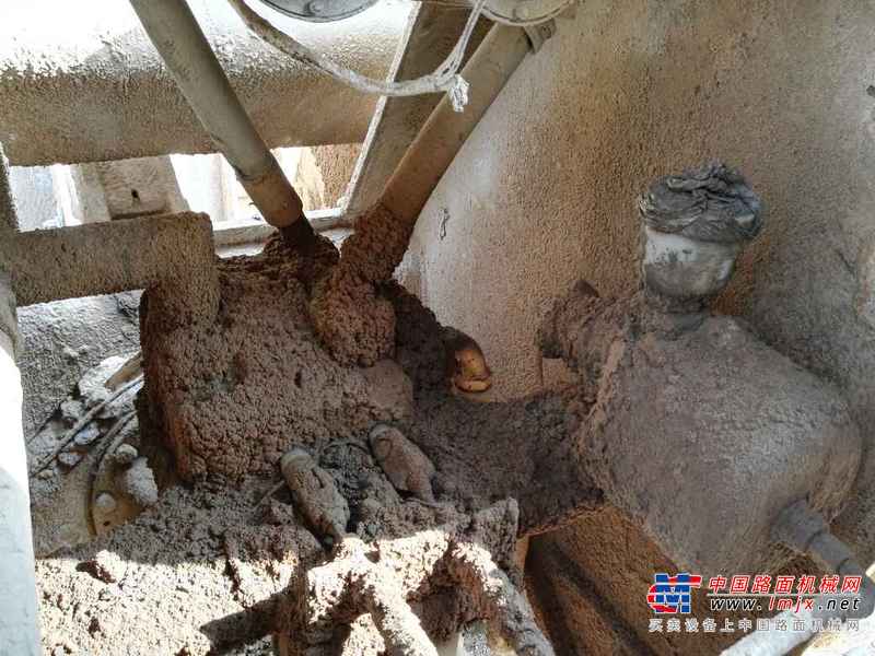 陕西出售转让二手6000小时2006年龙工LG855B装载机