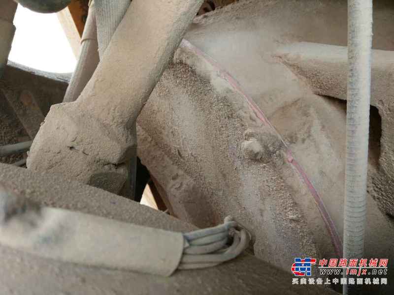 陕西出售转让二手12000小时2006年徐工LW521F装载机