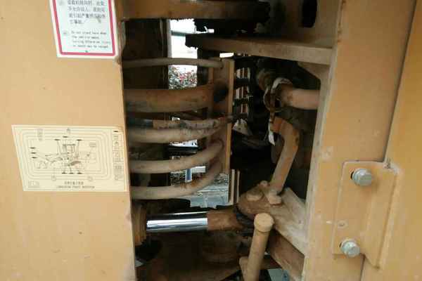 陕西出售转让二手2000小时2012年龙工LG833B装载机