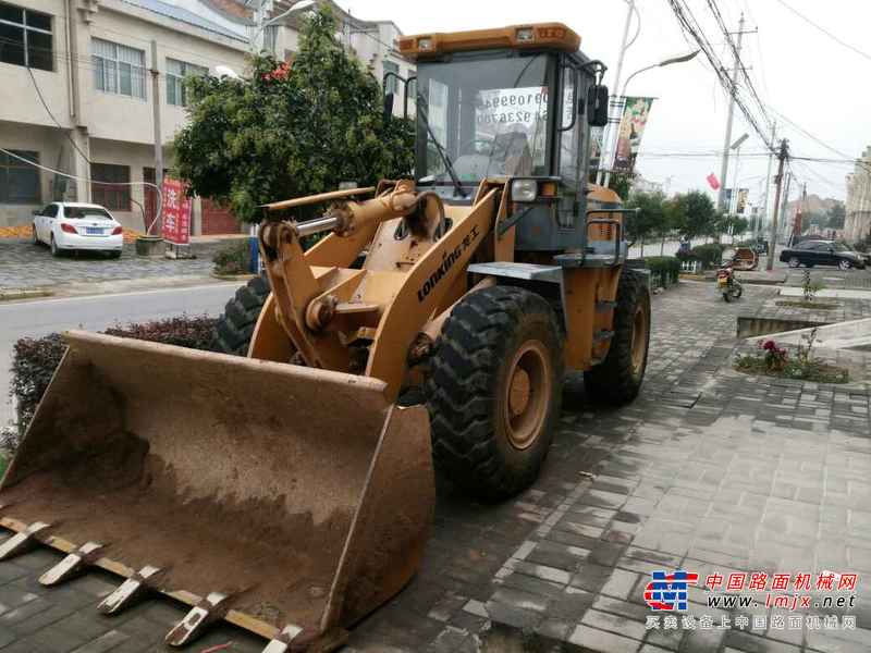 陕西出售转让二手2000小时2012年龙工LG833B装载机