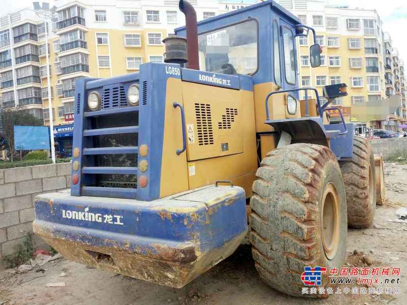云南出售转让二手8500小时2011年龙工LG850装载机