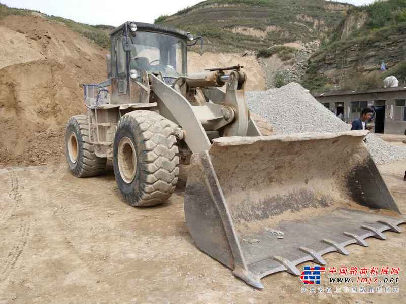 陕西出售转让二手9000小时2008年龙工LG855装载机
