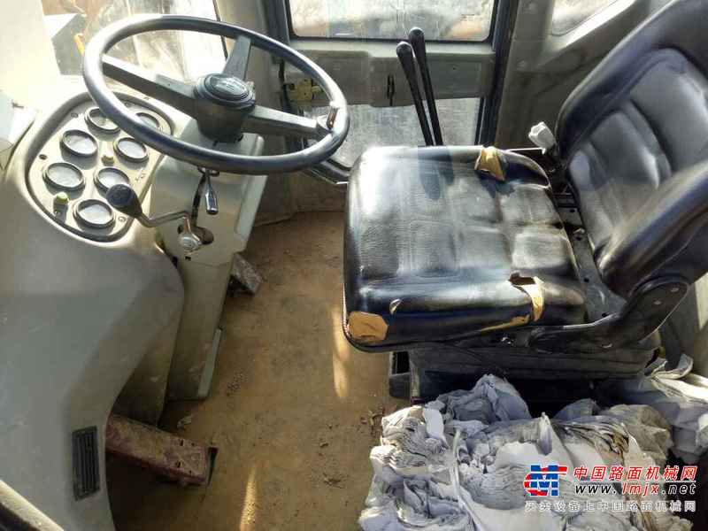 云南出售转让二手7015小时2008年龙工LG833B装载机