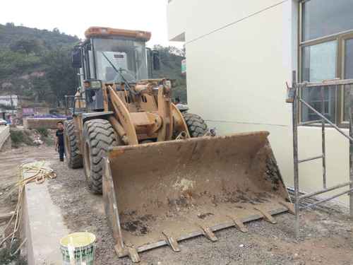 陕西出售转让二手1800小时2012年龙工LG833B装载机