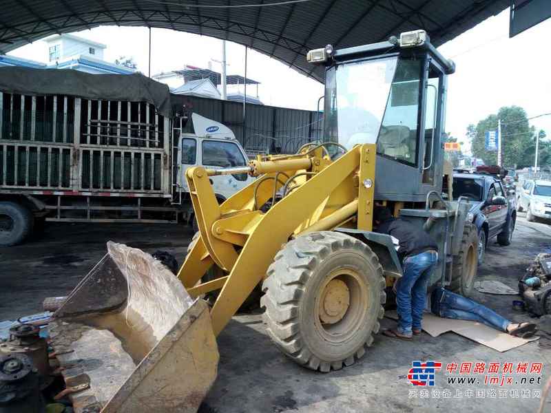 云南出售转让二手3008小时2012年海宏重工CTX928装载机