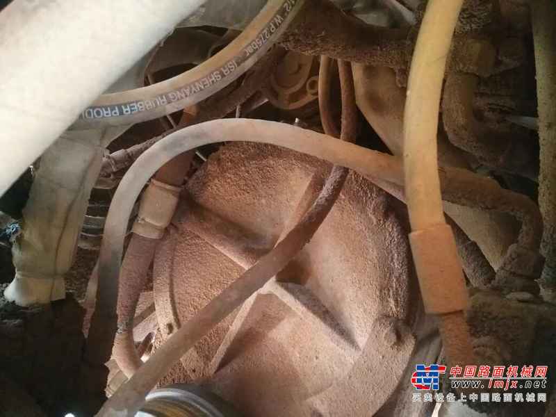 云南出售转让二手5800小时2011年柳工CLG855装载机