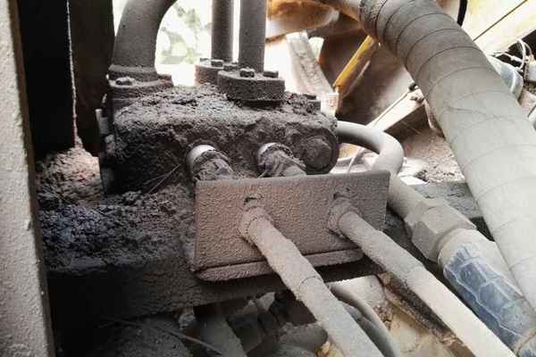 陕西出售转让二手6000小时2005年龙工ZL50C装载机