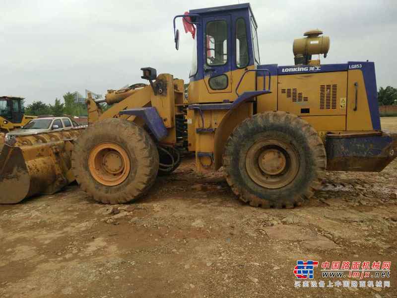 云南出售转让二手7600小时2008年龙工LG853装载机