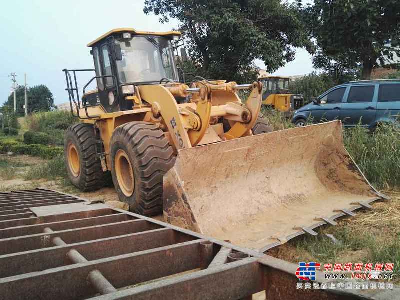 陕西出售转让二手4000小时2010年厦工XG951III装载机