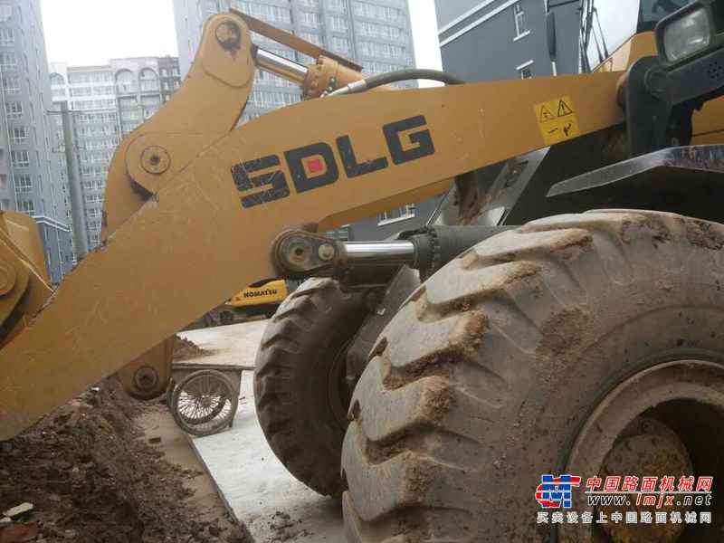 陕西出售转让二手3000小时2013年临工LG953L装载机