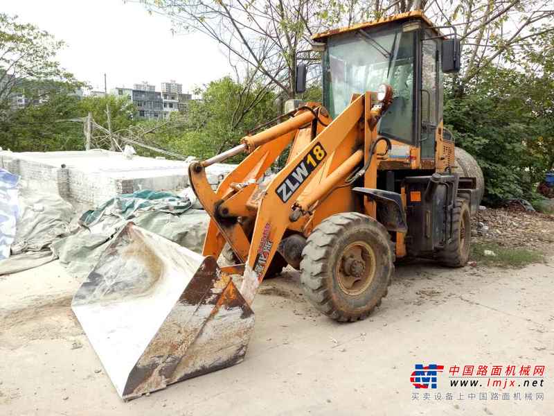 江西出售转让二手3000小时2011年鲁工LG818装载机