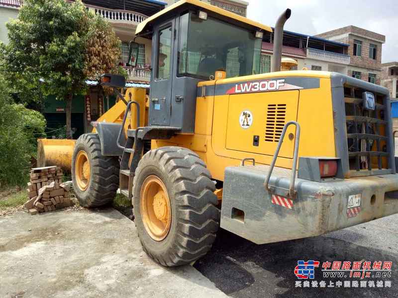 江西出售转让二手7963小时2011年徐工LW300F装载机
