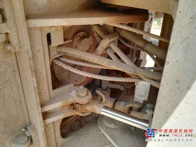 陕西出售转让二手2000小时2012年龙工LG833B装载机