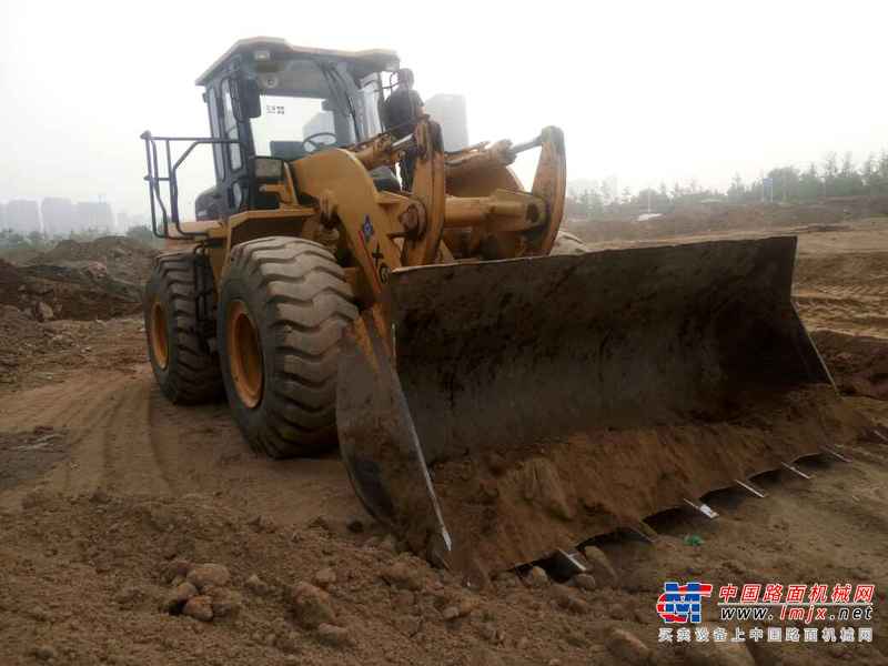 陕西出售转让二手3000小时2010年厦工XG951III装载机