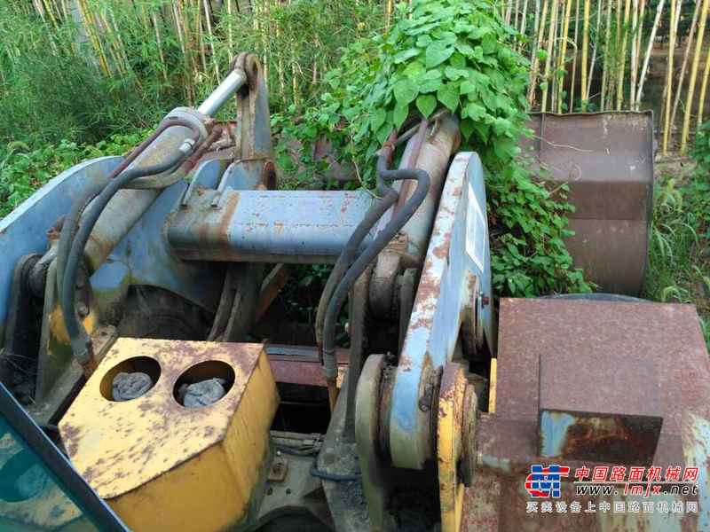 江西出售转让二手19999小时2004年徐工LW520F装载机