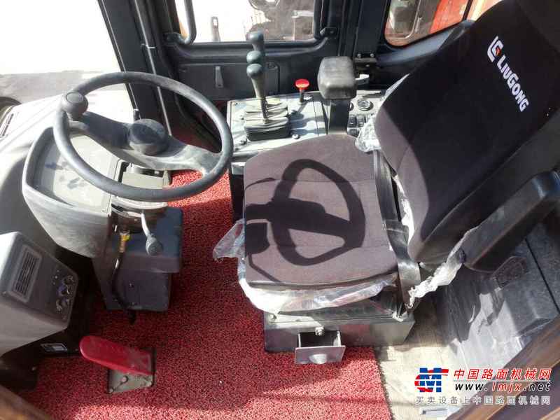 陕西出售转让二手800小时2014年柳工CLG856装载机