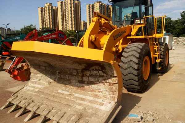 陕西出售转让二手800小时2014年柳工CLG856装载机