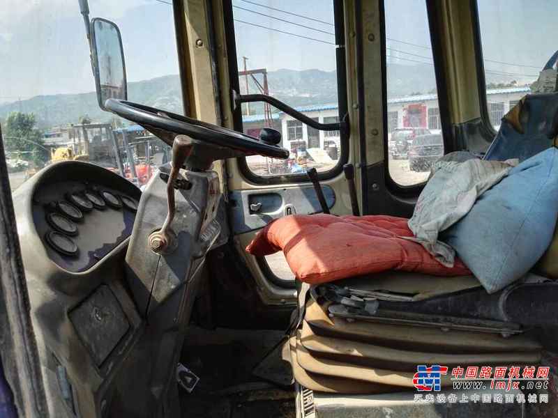 陕西出售转让二手8000小时2006年龙工LG850装载机