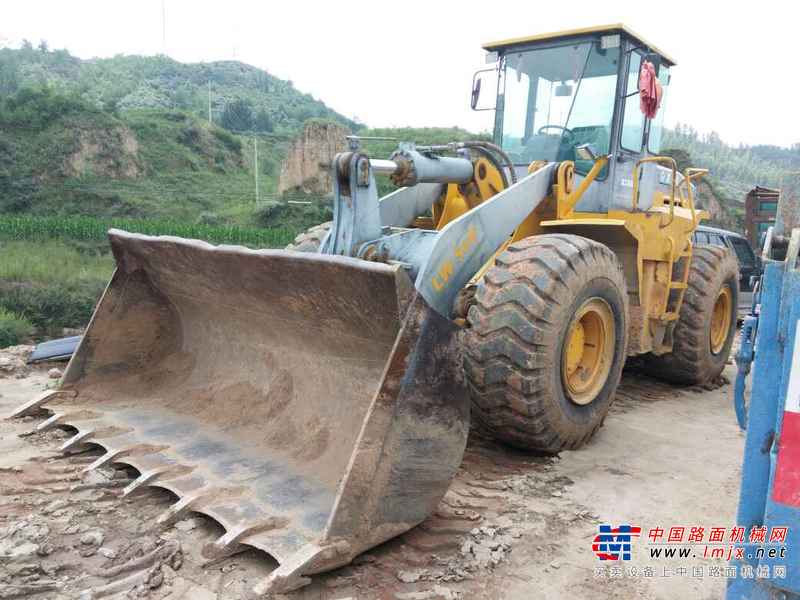 陕西出售转让二手6800小时2007年徐工LW541F装载机