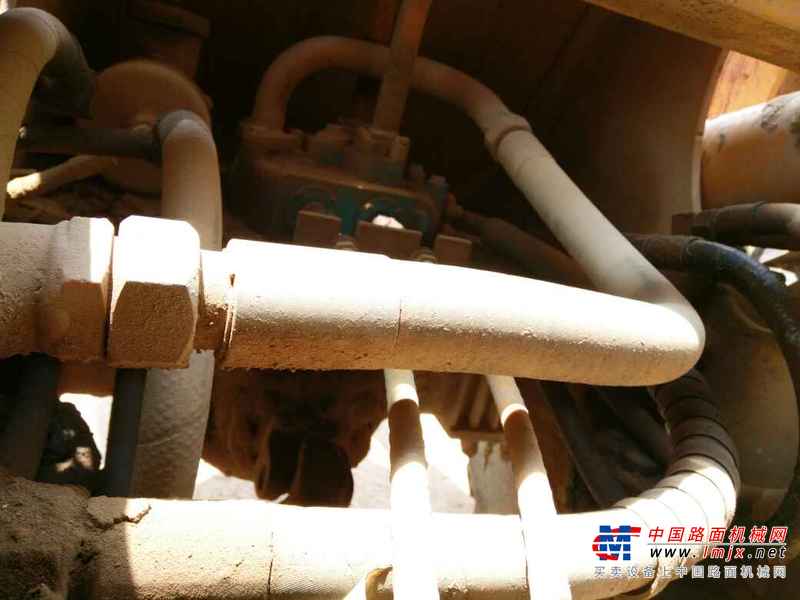 陕西出售转让二手5000小时2010年龙工LG833装载机