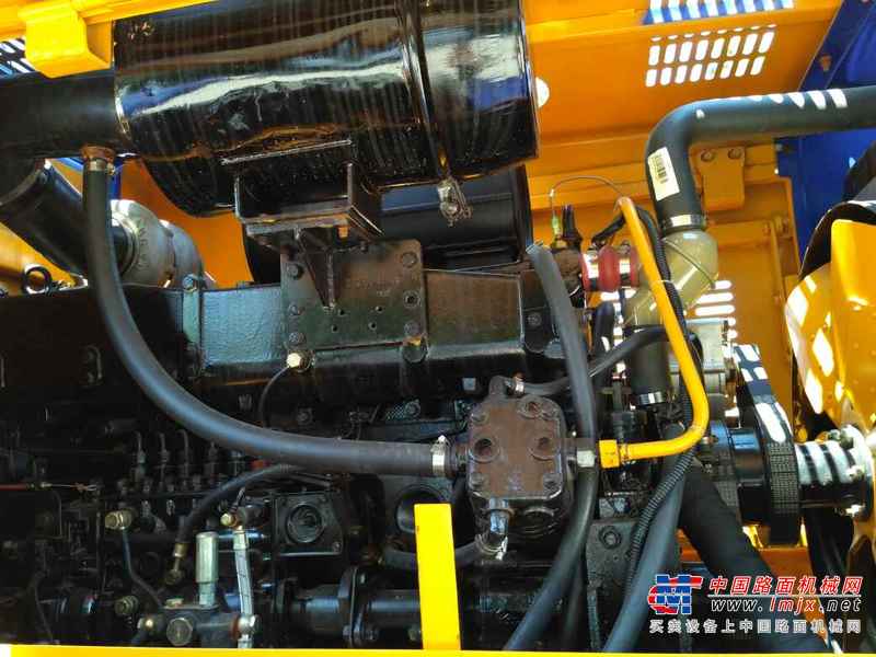 江西出售转让二手3小时2016年龙工LG850装载机