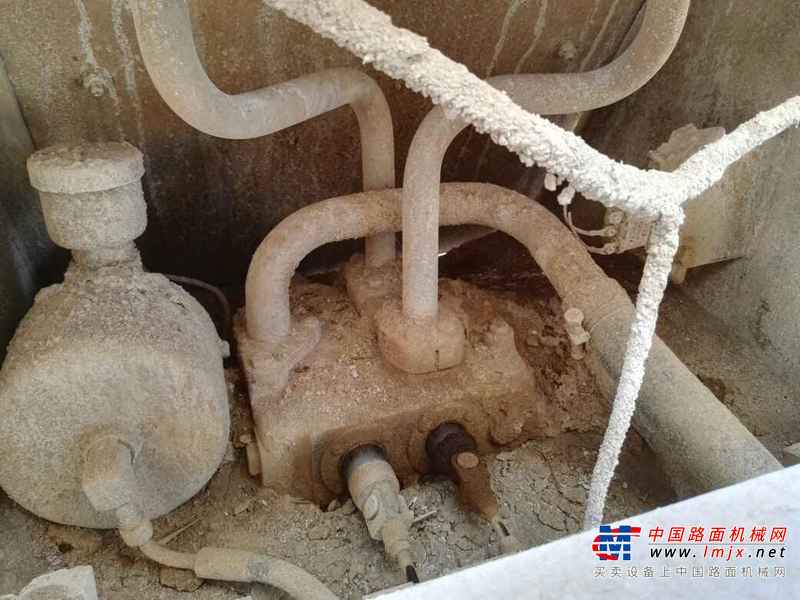 陕西出售转让二手8000小时2003年龙工ZL30F装载机